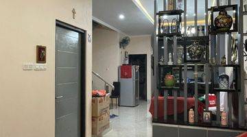 Gambar 4 Rumah 2 Lantai Shm,sudah Renovasi,full Furnished,kondisi Baru