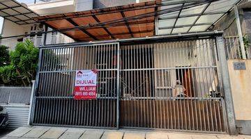 Gambar 1 Rumah siap huni, 7x15, 2.5lantai, 4kamar tidur, Furnished, murah, shm