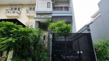 Gambar 1 Gading kusuma, 3lantai, furnished, hadap timur, shm, murah