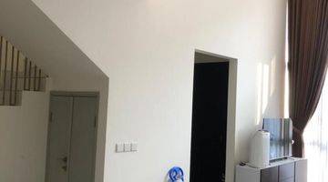 Gambar 3 Asya , 9x14, 2lantai, 3+1kamar tidur, ceiling tinggi, bagus ,siap huni, murah