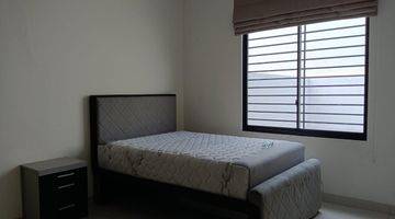 Gambar 3 Rumah Sedayu city mewah lebar 8 Kelapa Gading Furnished 