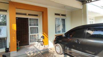 Gambar 3 Rumah Terawat Modern Minimalis 2 Lantai Dalam Cluster Furnished