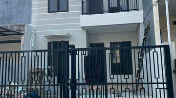 Gambar 1 Dijual Rumah 2 Lantai, Baru, Gading Elok Timur Uk6x17m