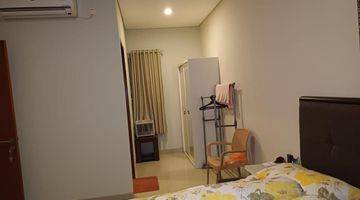 Gambar 3 Rumah 2 lantai semi furnished di Premier Estate Jatiwarna Kota Bekasi