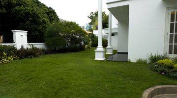 Gambar 4 LUXURIOUS MODERN CLASSIC HOUSE MENTENG