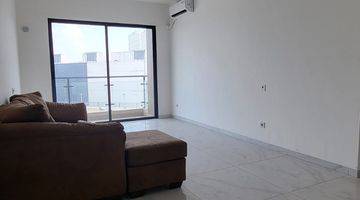 Gambar 4 Dijual Apartemen 3BR Sky House Bsd Semi Furnished