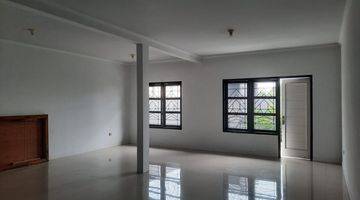 Gambar 2 Dijual Rumah Dalam Komplek 