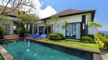 Gambar 1 Private Beach Villa Nusa Dua