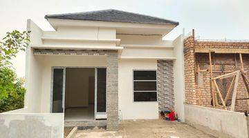 Gambar 1 Rumah Modern Limas Gemah