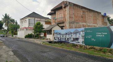 Gambar 3 Rumah Kolam Renang Perumahan Grand Str Palagan Sleman Yogyakarta 