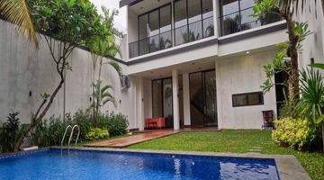 Gambar 3 Dijual Rumah Modern 2Lantai Semi Furnished Kemang Jakarta Selatan