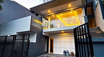 Gambar 1 Rumah 3 Lantai Bagus Unfurnished SHM di Kemang, Jakarta Selatan