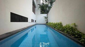 Gambar 3 Rumah 2 Lantai Bagus Semi Furnished SHM di Kemang Jakarta Selatan