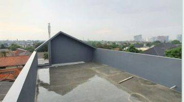 Gambar 3 Di Jual Rumah Baru 3 Lantai Area Fatmawati Jakarta Selatan