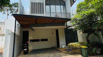 Gambar 3 Brand New Modern Tropical Dalam Townhouse Kemang 