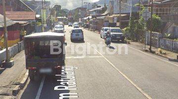 Gambar 3 RUMAH KAYU DENGAN TANAH LUAS DI TOMOHON