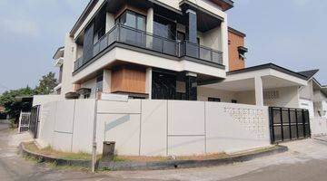 Gambar 3 Rumah Baru Hook di Griya Loka, BSD. Lt.204 Lb.196. Rp.3,75 M