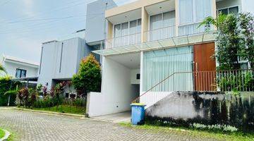 Gambar 2 Jual Cepat Rumah Kemang Full Furnished. 