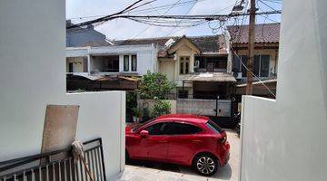 Gambar 4 Dijual Rumah Baru Di Taman Cosmos Lebar Jalan 3 Mobil 3 Lantai