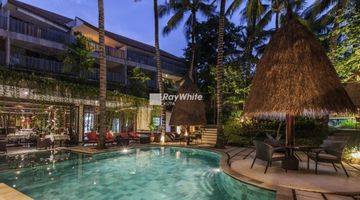 Gambar 1 Luxury Best Awarded Hotel With Mini Mall In Jimbaran