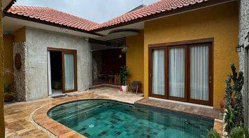 Gambar 1 Villa With Pool Close To Side Walk In Bukit Lestari Jimbaran