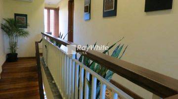 Gambar 4 Furnished Shop With Premium Interior In Jimbaran