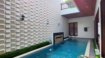 Gambar 2 Rumah 2 lantai Bagus Kolam Renang Sektor 8 Bintaro Jaya