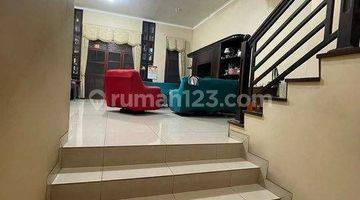 Gambar 3 Dijual Rumah Di Pik 1 Kondisi Bagus Dan Rapih Sekali