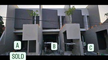 Gambar 1 Rumah Manyar Tirtoasri Area Manyar Kita Surabaya 2 Lantai Kt  4+1 Km 3+1 Non Furnished Shm Bagus Barat Lie .a182a