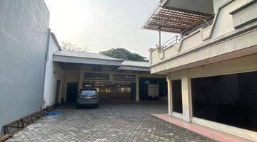 Gambar 4 Dijual Rumah + Tempat Usaha 2 Lantai Tengah Kota Kediri