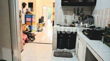 Gambar 3 Jarang ada-rumah 700 juta bonus semi furnished di Griya Pedurenan