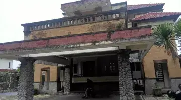 Gambar 4 Dijual Rumah Pinggir Jalan Raya di Renon, Denpasar Bali