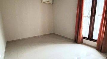 Gambar 2 Rumah Siap Huni Dalam Cluster Bintaro Jaya Sektor 9 Dwaf6357