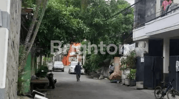 Gambar 1 RUMAH 2 KAVLING JADI SATU DI JALAN MULYOSARI SURABAYA