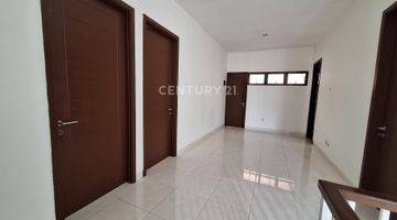 Gambar 1 Rumah Hook Bagus Modern Di Discovery Bintaro Sektor 9 DM13096