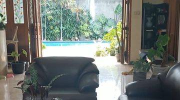 Gambar 4 Dijual Cepat Sampai Jadi. Jarang Ada. Rumah Asri Hadap Timur Dengan Tanah Luas Dan Ngantong + Swimming Pool di Area Haji Nawi Fatmawati