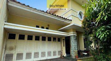 Gambar 1 Rumah Bagus Semi Furnished SHM di Taman Rempoa Indah, Tangerang