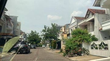 Gambar 1 Dijual Rumah 3 Lantai Cluster Walet Pik