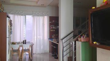 Gambar 4 Rumah 2,5 lantai luas tanah 102m2 semi furnished Bagus di Janur Kuning Kelapa Gading