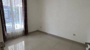 Gambar 2 Rumah Mewah 2 Lantai Siap Huni 3 KT Di BSD Rr14197