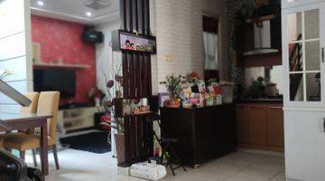 Gambar 5 Rumah Rapi Siap Huni 2 Lantai SHM Semi Furnished Di Castilla Bsd City