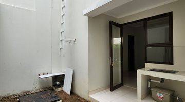 Gambar 5 Jual Paling Murah Rumah 2 Lantai Di Burgundy Residence, Kawasan The Orchard Summarecon Bekasi, Dilengkapi Gorden, Ac, Kanopi Carport, Kondisi Bagus & Terawat