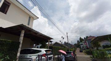 Gambar 2 Villa Hook Luas 255 Meter Di Green Apple 2 Lantai Furnished