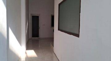 Gambar 5  Ruko 3 Lantai  Di Prominence Alam Sutera , Alam Sutera 201 M² Semi Furnished SHM