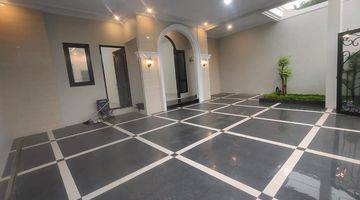 Gambar 4 Rumah Baru Siap Huni Design Classic Modern Di Mampang Depok