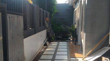 Gambar 3 Dijual Rumah 2lt di Taman Kopo indah 1