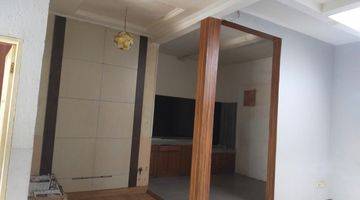 Gambar 5 Dijual Rumah 2lt di Taman Kopo indah 1