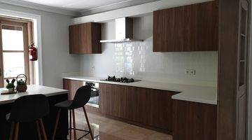 Gambar 3 House In Kemang Area With Private Pool