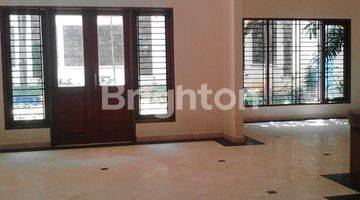 Gambar 3 RUMAH LUXURIOUS ADA KOLAM RENANGLUAS TANAH 840 KEMANG TIMUR JAKARTA SELATAN