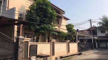 Gambar 3 For Sale Rumah Bagus & Besar 2Lantai Di Jakarta Selatan